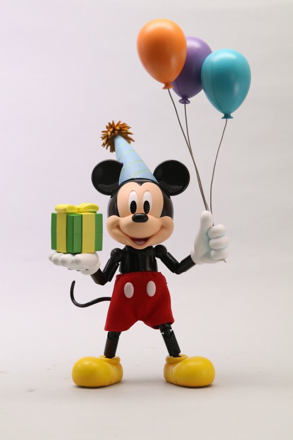 HEROCROSS Hybrid Metal Figuration 078 Disney Mickey Mouse (Birthday  Edition) Diecast Action Figure