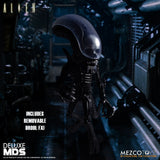 Mezco Toyz Mezco Designer Series MDS Alien 1979 Deluxe Alien Figure Set