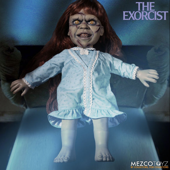 Mezco Toyz The Exorcist Mega Scale Exorcist with Sound Feature 15