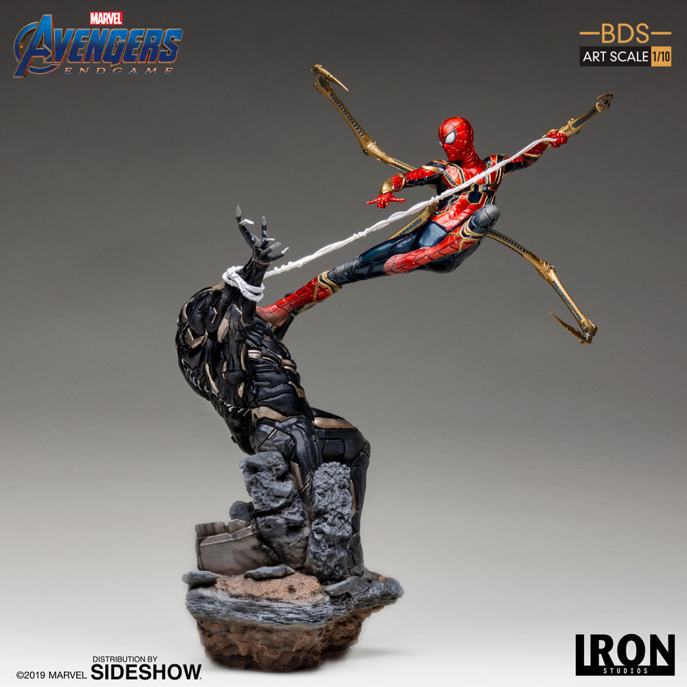 Iron Studios Marvel Comics Avengers Endgame Iron Spider VS