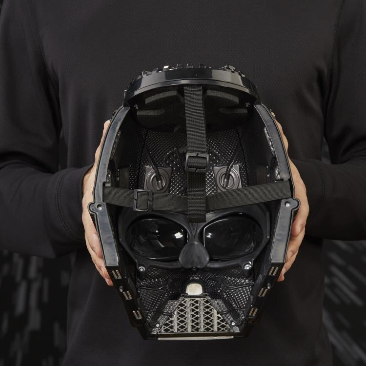 Hasbro Star Wars The Black Series Darth Vader 1:1 Scale Wearable Helmet (Electronic)