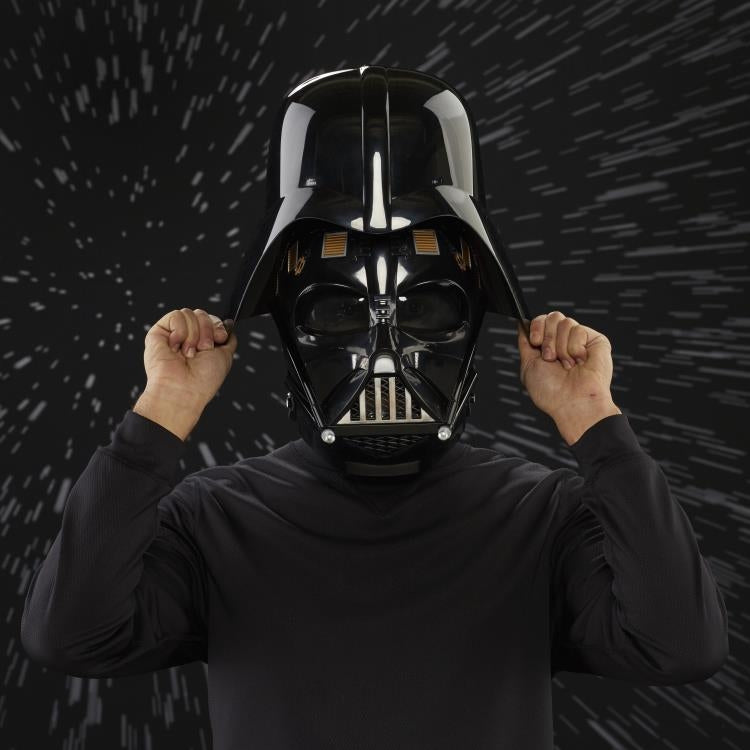 Hasbro Star Wars The Black Series Darth Vader 1:1 Scale Wearable Helmet (Electronic)