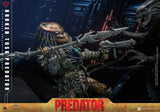 Hot Toys Aliens vs. Predator (Comics) AVP Broken Tusk Predator 1/6 Scale Collectible Figure