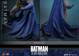 Hot Toys DC Comcis Batman: The Dark Knight Returns Batman (Battle Damaged Version) 1/6 12" Scale Collectible Figure