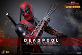 Hot Toys Marvel Comics Deadpool & Wolverine Deadpool (Battling Version) 1/6 Scale 12" Collectible Figure