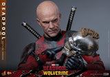 Hot Toys Marvel Comics Deadpool & Wolverine Deadpool (Battling Version) 1/6 Scale 12" Collectible Figure