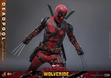 Hot Toys Marvel Comics Deadpool & Wolverine Deadpool (Battling Version) 1/6 Scale 12" Collectible Figure