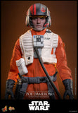 Hot Toys Star Wars: Episode VII – The Force Awakens Poe Dameron 1/6 Scale 12" Collectible Figure