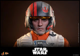 Hot Toys Star Wars: Episode VII – The Force Awakens Poe Dameron 1/6 Scale 12" Collectible Figure