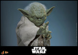 Hot Toys Star Wars: Episode III – Revenge of the Sith Yoda 1/6 Scale Collectible Figure