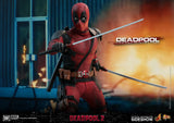 Hot Toys Marvel Comics Deadpool 2 Deadpool 1/6 Scale Action Figure