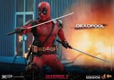 Hot Toys Marvel Comics Deadpool 2 Deadpool 1/6 Scale Action Figure