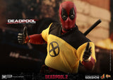 Hot Toys Marvel Comics Deadpool 2 Deadpool 1/6 Scale Action Figure