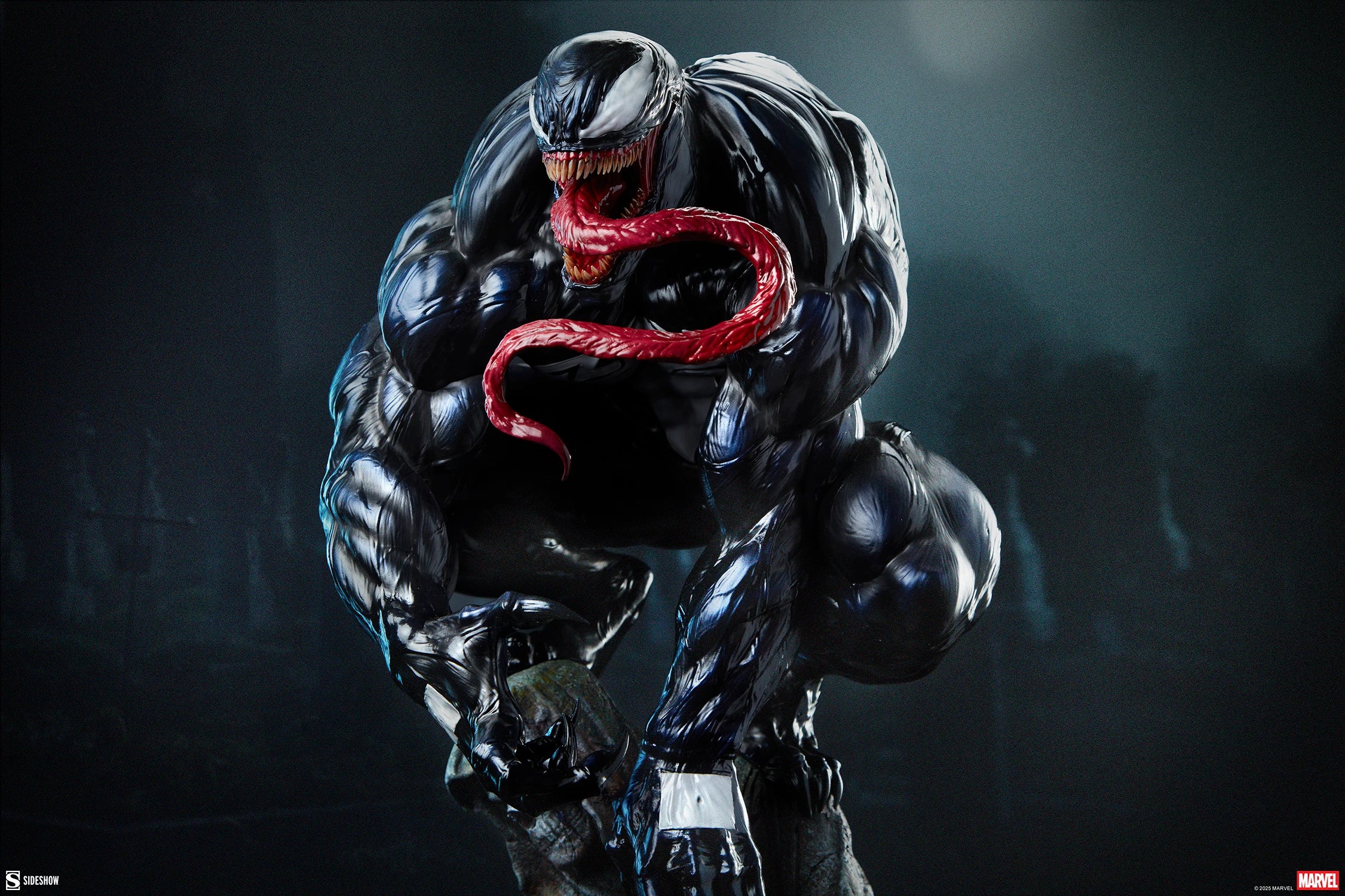 Sideshow Marvel Comics Spider-Man Venom Premium Format Figure