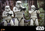 Hot Toys Star Wars Classic Stormtrooper with Death Star Environment 1/6 Scale 12" Collectible Figure