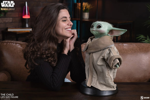 Sideshow Star Wars The Mandalorian The Child (Grogu) Life-Size Figure