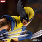 Mezco Toyz Marvel Comics One:12 Collective Wolverine Deluxe Steel Box Edition with Defeated Sentinel Base