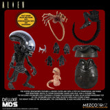 Mezco Toyz Mezco Designer Series MDS Alien 1979 Deluxe Alien Figure Set