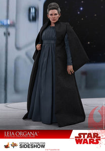 Hot Toys Star Wars: The Last Jedi Leia Organa 1/6 Scale Figure