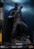 Hot Toys DC Comics Justice League Batman (Deluxe) 1/6 Scale 12" Figure