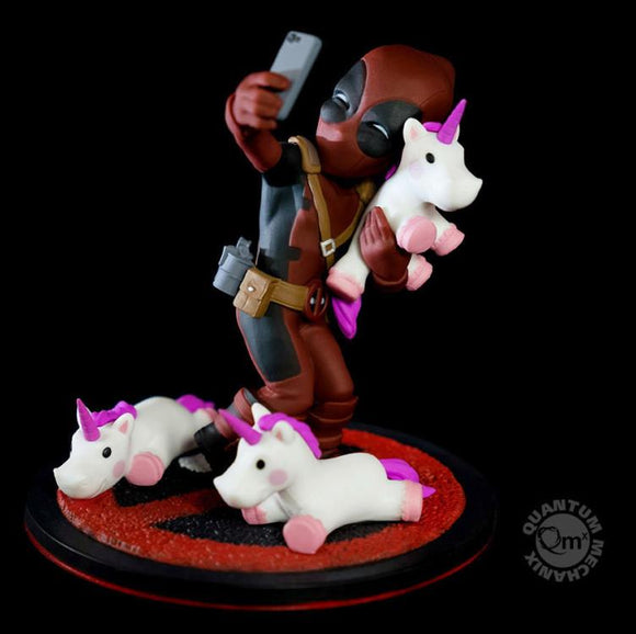 Qmx Deadpool #unicornselfie Q-Fig Diorama