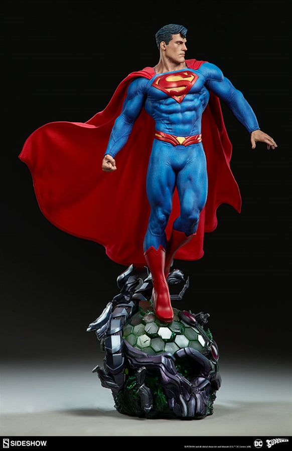 Sideshow DC Comics Superman Premium Format Figure Statue