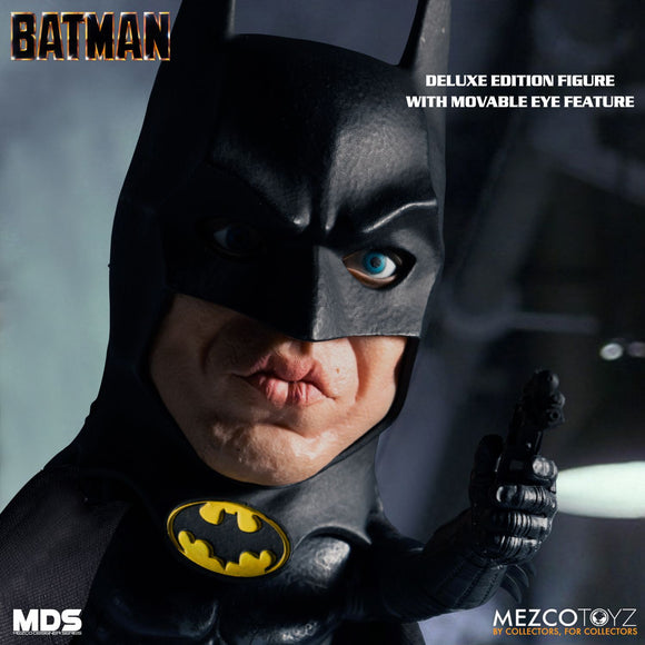 Mezco Toyz Designer Series Deluxe Batman (1989) 6