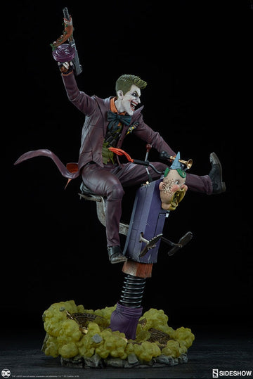 Sideshow DC Comics The Joker Premium Format Figure Statue