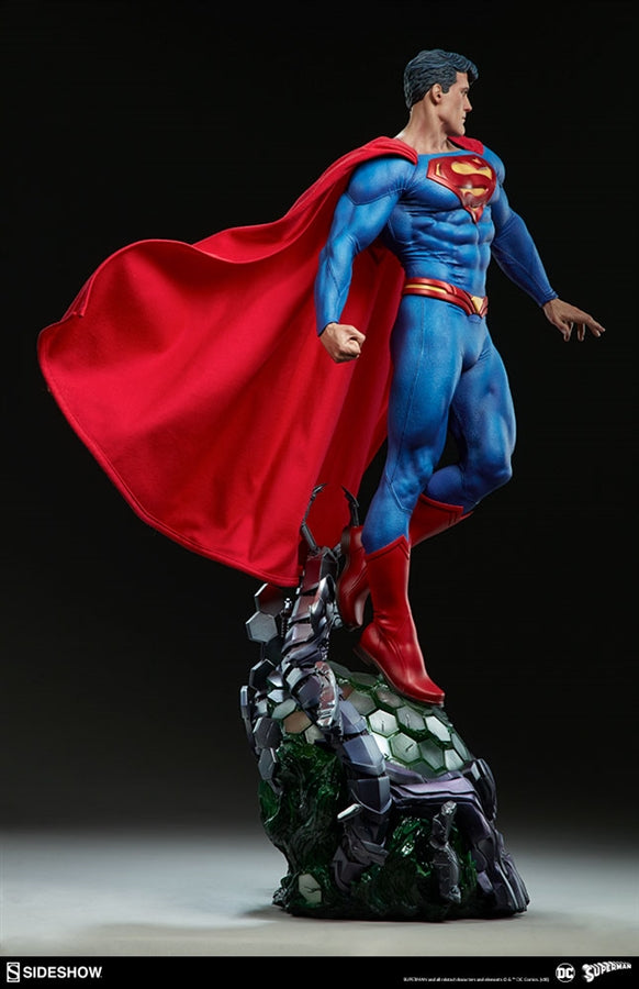 Sideshow DC Comics Superman Premium Format Figure Statue