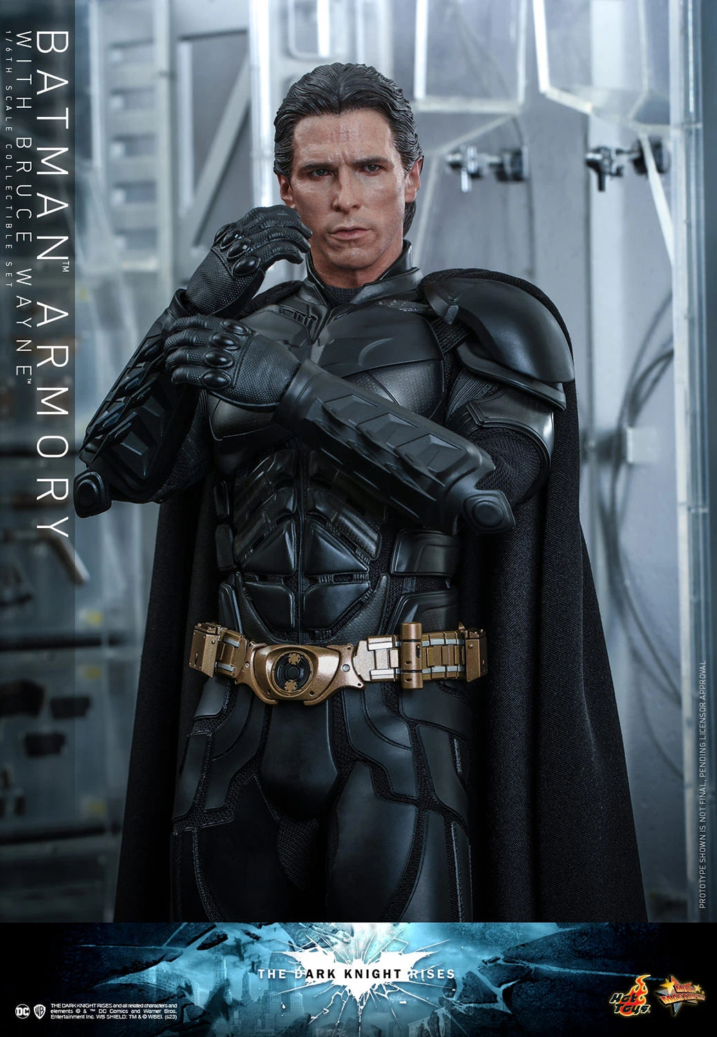 Hot Toys The Dark Knight Rises Batman Armory with Bruce Wayne 1/6