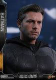 Hot Toys DC Comics Justice League Batman (Deluxe) 1/6 Scale 12" Figure