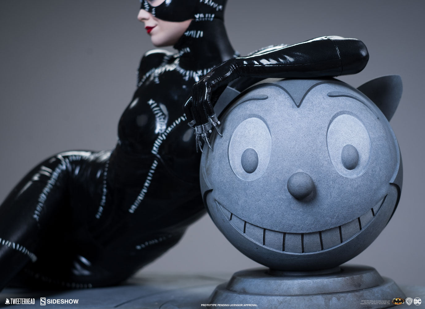 Tweeterhead DC Comics Batman Returns Catwoman 1/4 Scale Maquette
