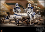 Hot Toys Star Wars: The Clone Wars Clone Commander Appo and BARC Speeder