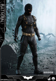 Hot Toys DC Comics Batman Begins The Batman 1/4 Quarter Scale Figure