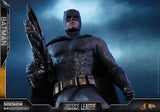 Hot Toys DC Comics Justice League Batman (Deluxe) 1/6 Scale 12" Figure