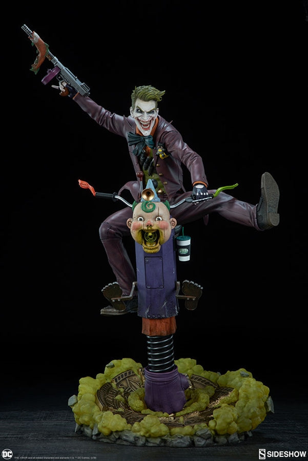 Sideshow DC Comics The Joker Premium Format Figure Statue