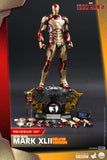 Hot Toys Marvel Iron Man 3 Iron Man Mark XLII 1/4 Quarter Scale Figure (Deluxe Version) Reissue