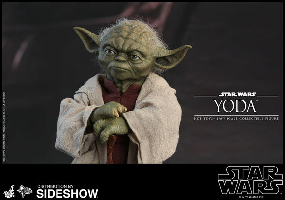 Hot Toys Star Wars Episode II Attack of the Clones Master Yoda 1/6 Scale Figure